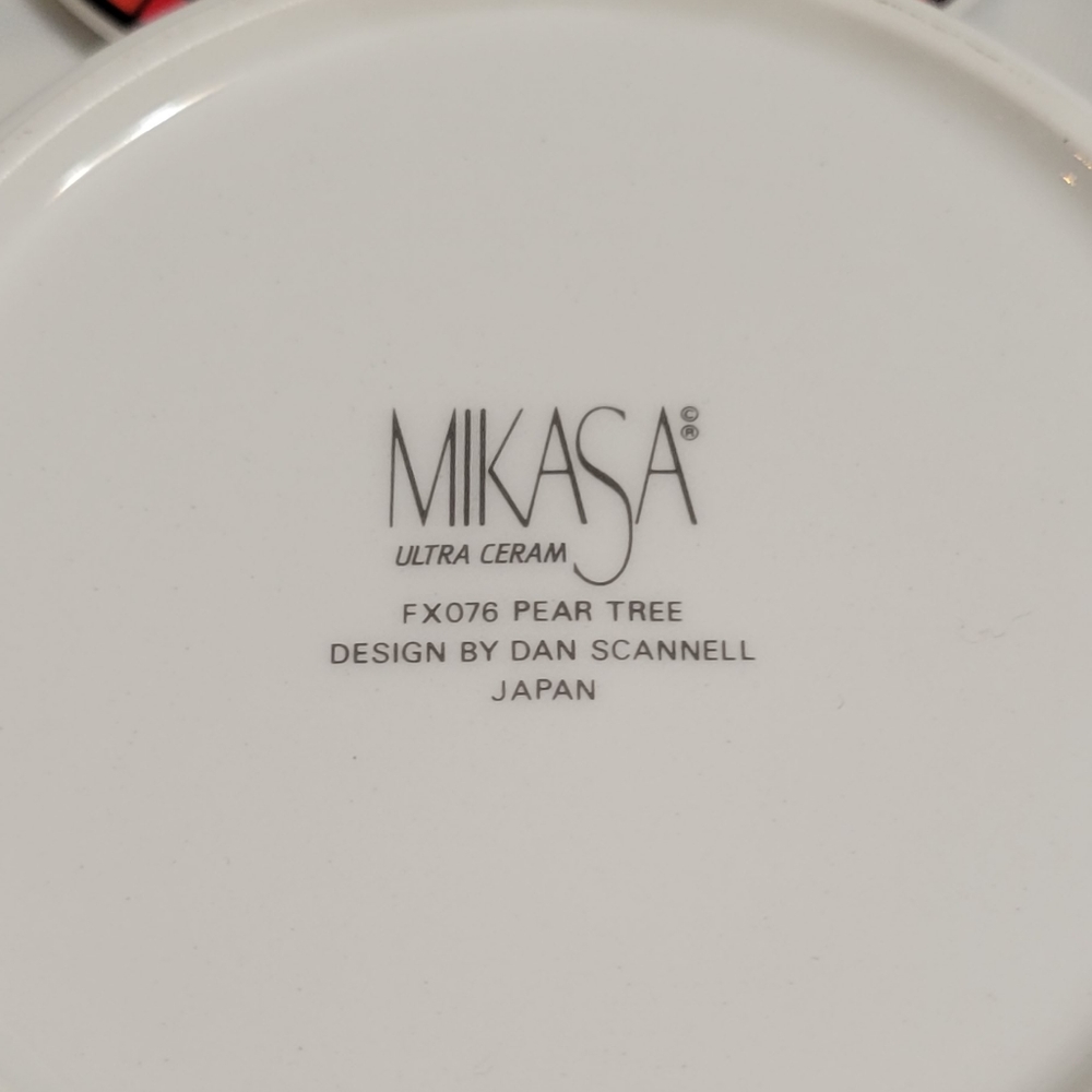 Mikasa Partridge Pear Tree FX076 Ceramic Lidded Trinket Boxes by Dan Scannell - Picture 5 of 5